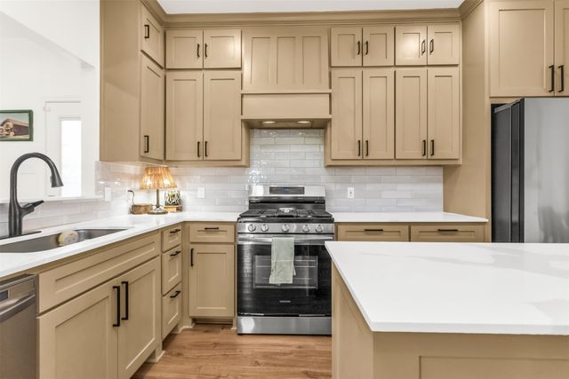 8618 Coventry Drive, Rowlett, TX 75089