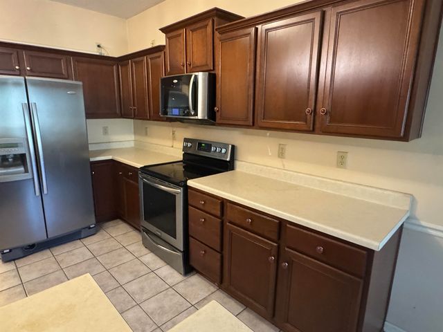 4860 RIVERCREST LN, Bartlett, TN 38135