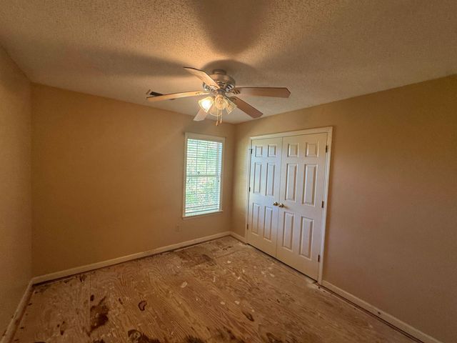 4860 RIVERCREST LN, Bartlett, TN 38135