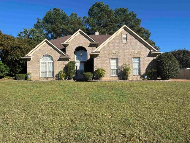 4860 RIVERCREST LN, Bartlett, TN 38135