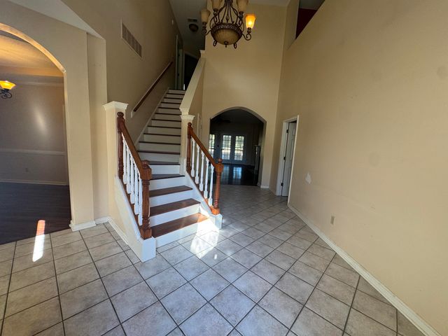 4860 RIVERCREST LN, Bartlett, TN 38135