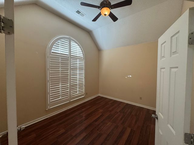 4860 RIVERCREST LN, Bartlett, TN 38135