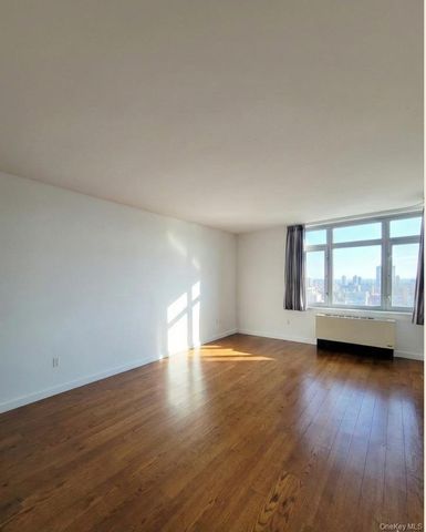 40-28 College Point Boulevard 1203, Flushing, NY 11354