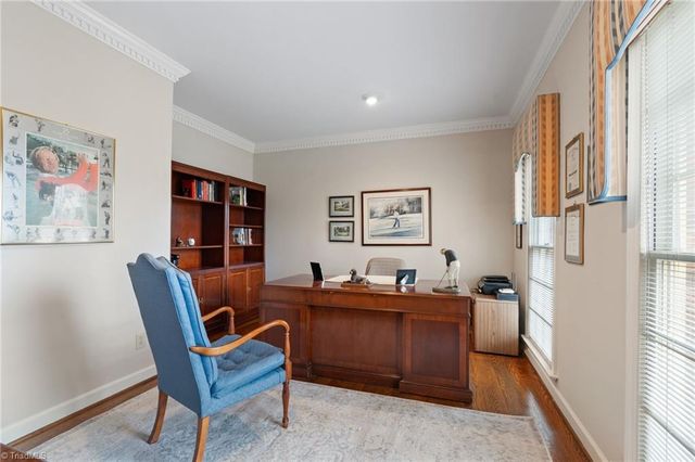 924 Ashley Glen Drive, Winston-salem, NC 27104