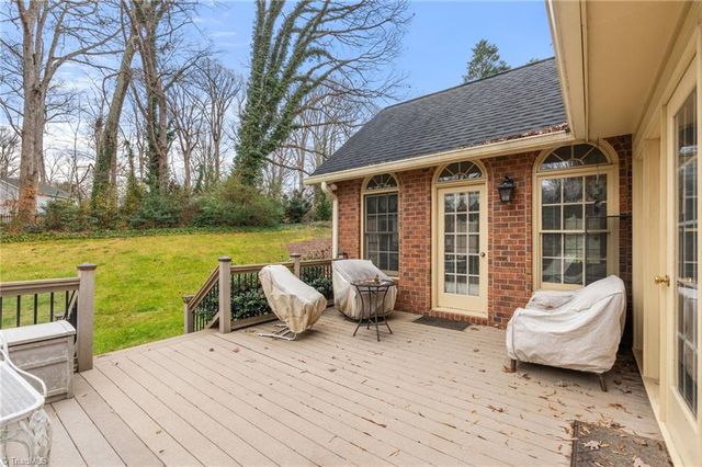 924 Ashley Glen Drive, Winston-salem, NC 27104