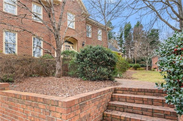 924 Ashley Glen Drive, Winston-salem, NC 27104