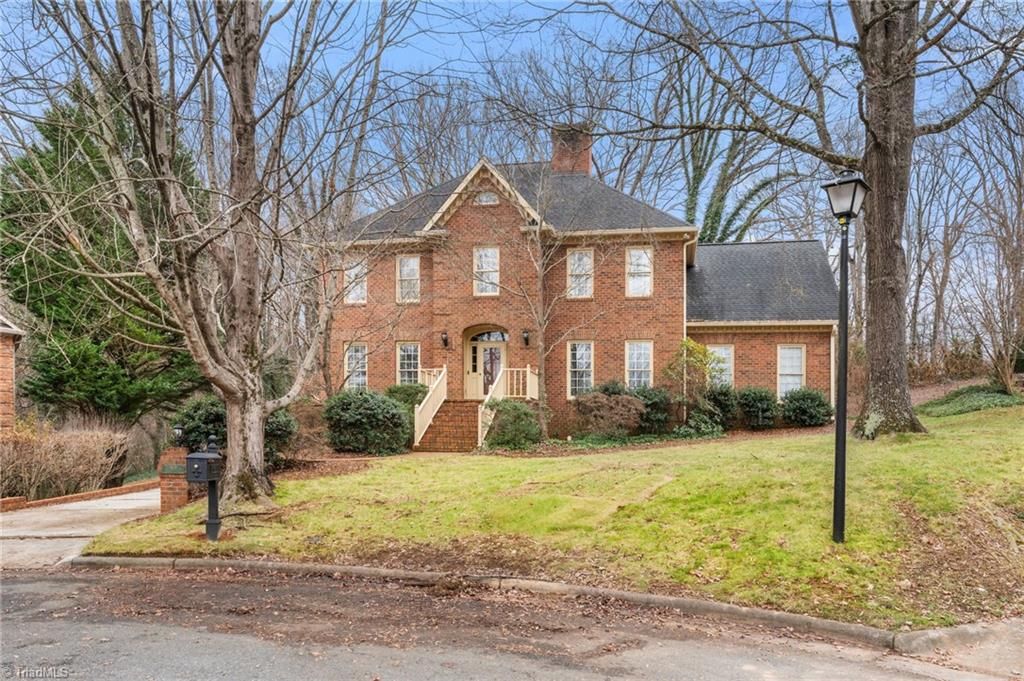 924 Ashley Glen Drive, Winston-salem, NC 27104