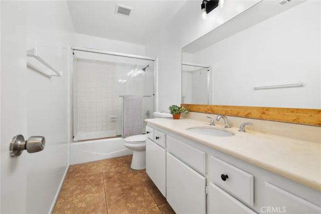 13534 Cordary Avenue 14, Hawthorne, CA 90250