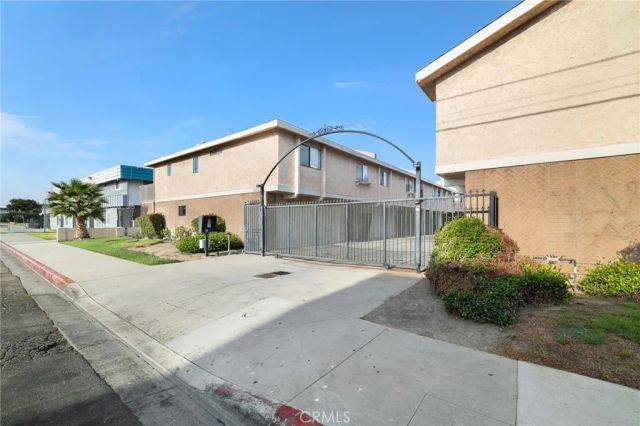 13534 Cordary Avenue 14, Hawthorne, CA 90250