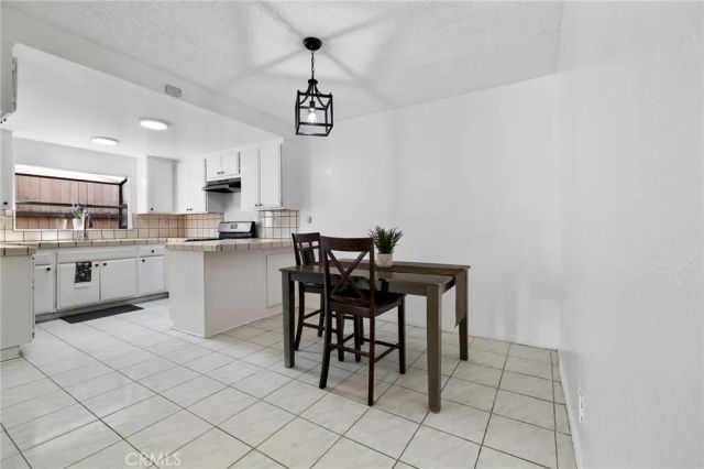 13534 Cordary Avenue 14, Hawthorne, CA 90250