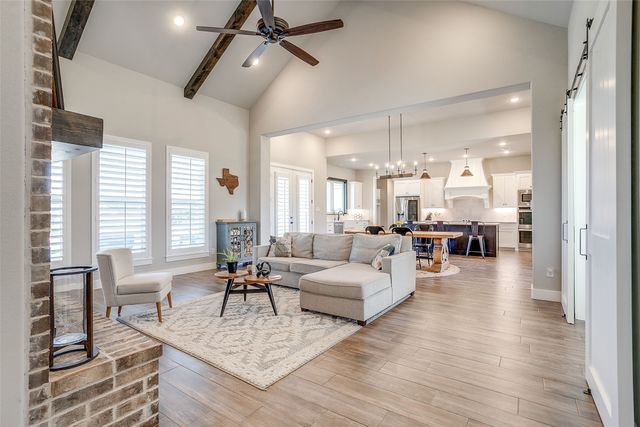 1005 Kingsley Court, Weatherford, TX 76087