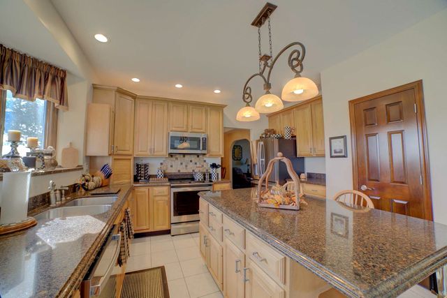 23 Cedarwood Drive, Watseka, IL 60970