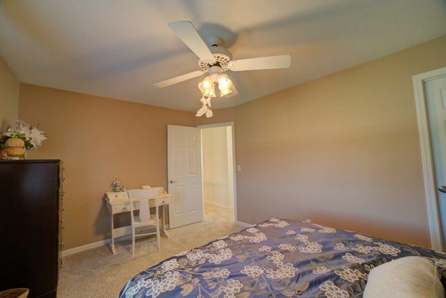 23 Cedarwood Drive, Watseka, IL 60970