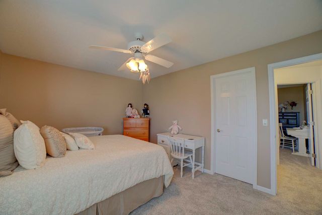 23 Cedarwood Drive, Watseka, IL 60970