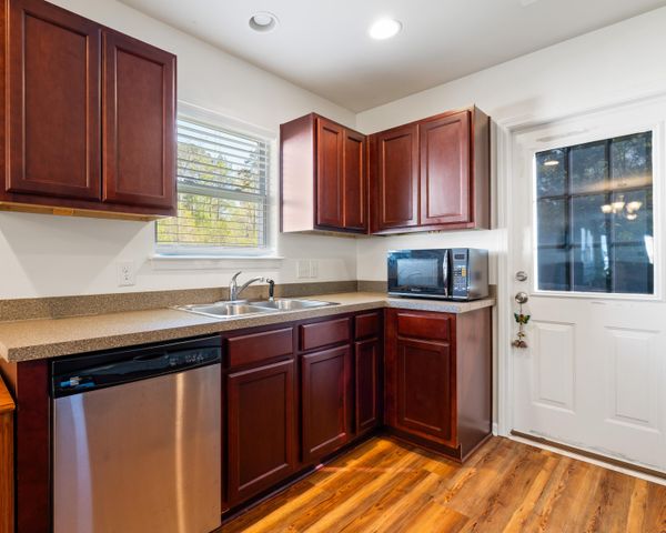 184 Brittondale Road, Summerville, SC 29485