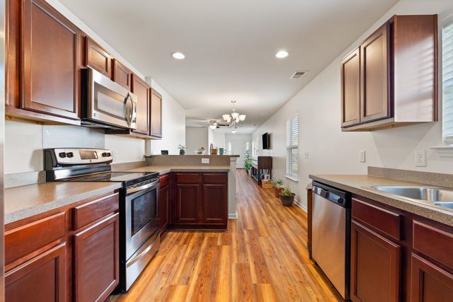 184 Brittondale Road, Summerville, SC 29485