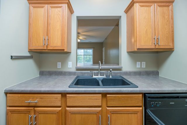 3800 SADDLEBROOK PL 408, Columbia, MO 65202