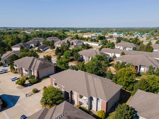3800 SADDLEBROOK PL 408, Columbia, MO 65202