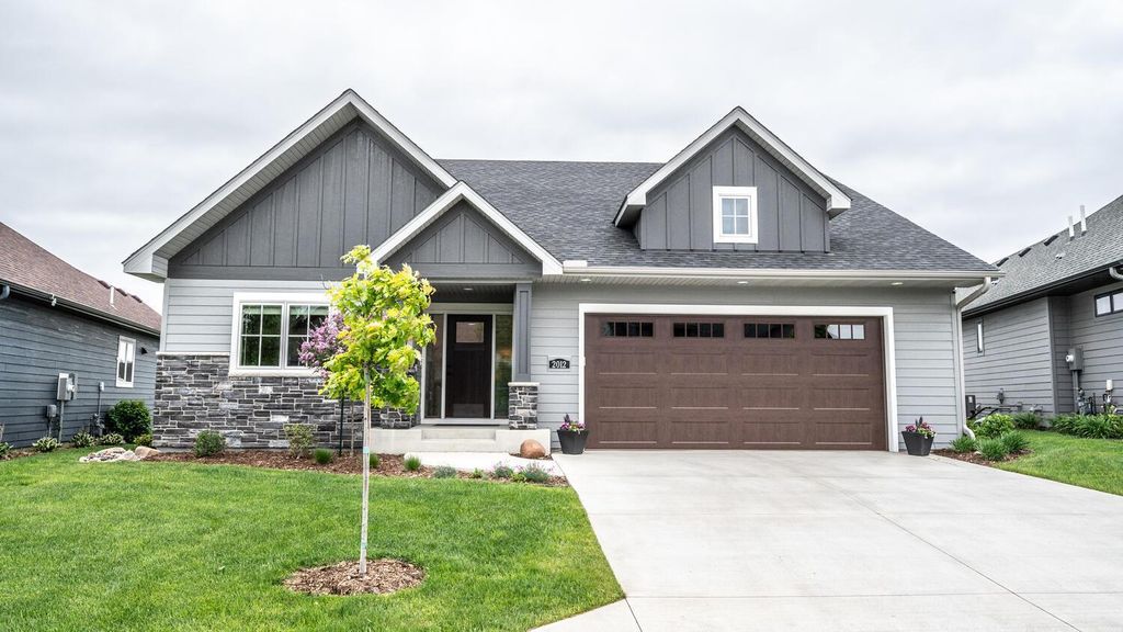 2012 Ontario Drive, Northfield, MN 55057