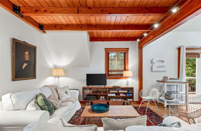 2201 Ebony Street, Port Townsend, WA 98368