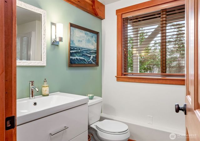 2201 Ebony Street, Port Townsend, WA 98368