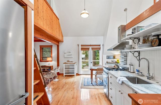 2201 Ebony Street, Port Townsend, WA 98368
