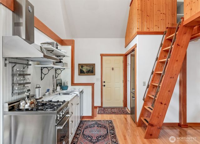 2201 Ebony Street, Port Townsend, WA 98368