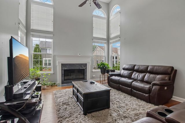 1201 Sterling Drive, Mundelein, IL 60060