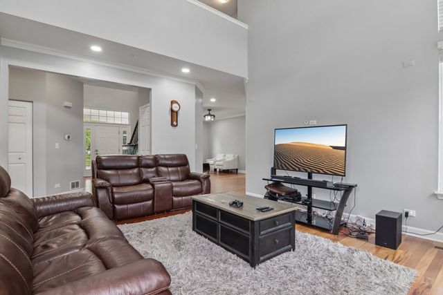 1201 Sterling Drive, Mundelein, IL 60060