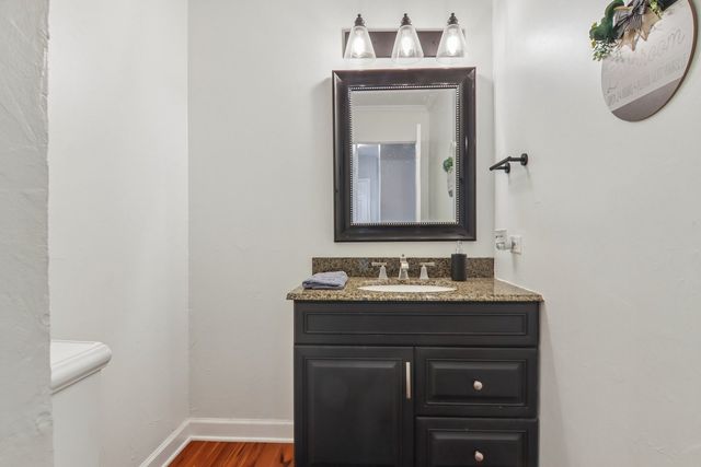 1201 Sterling Drive, Mundelein, IL 60060