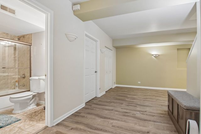 1201 Sterling Drive, Mundelein, IL 60060