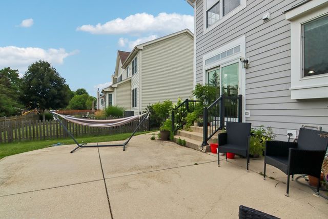 1201 Sterling Drive, Mundelein, IL 60060
