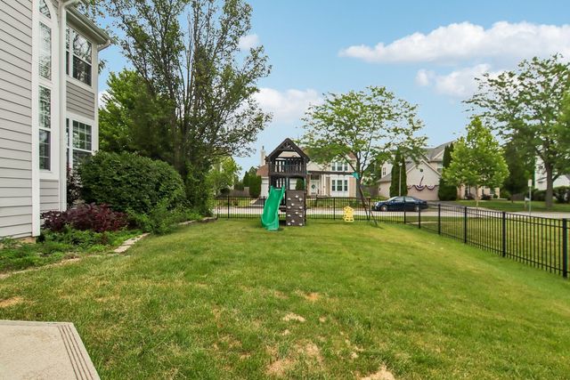 1201 Sterling Drive, Mundelein, IL 60060