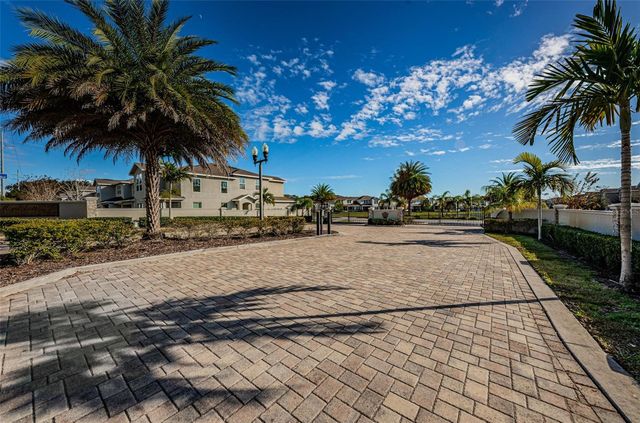 1968 MARLINGTON WAY, Clearwater, FL 33763