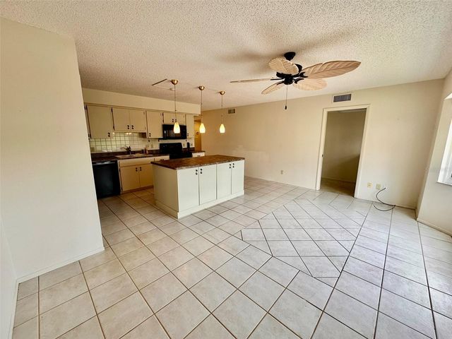 2220 SPANISH DRIVE 26, Clearwater, FL 33763