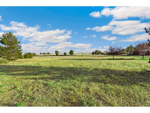 5714 Bluff Ln, Loveland, CO 80537
