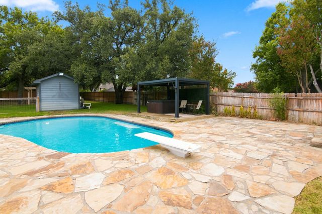 605 Keel Way, Azle, TX 76020
