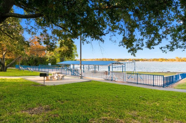 605 Keel Way, Azle, TX 76020