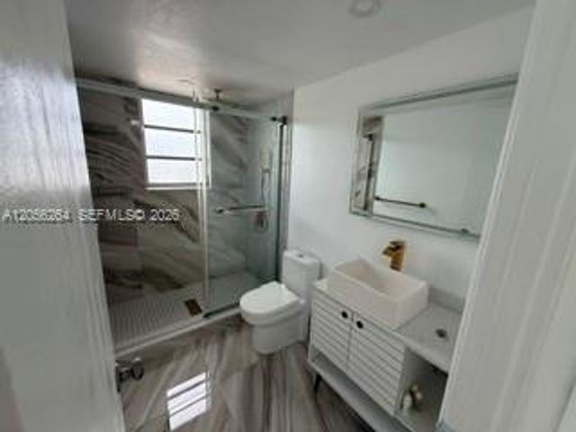 1700 NE 191st Street 510, Miami, FL 33179