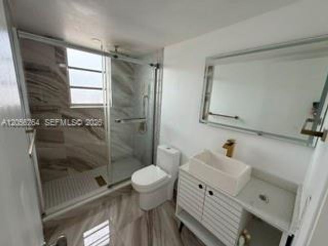 1700 NE 191st Street 510, Miami, FL 33179