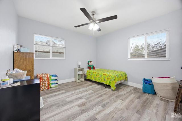 2208 Greenwood Drive, Bakersfield, CA 93306