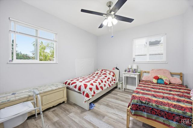 2208 Greenwood Drive, Bakersfield, CA 93306