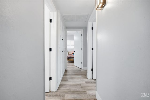 2208 Greenwood Drive, Bakersfield, CA 93306