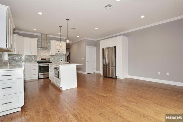 807 Inwood Terrace B, Fort Lee, NJ 07024
