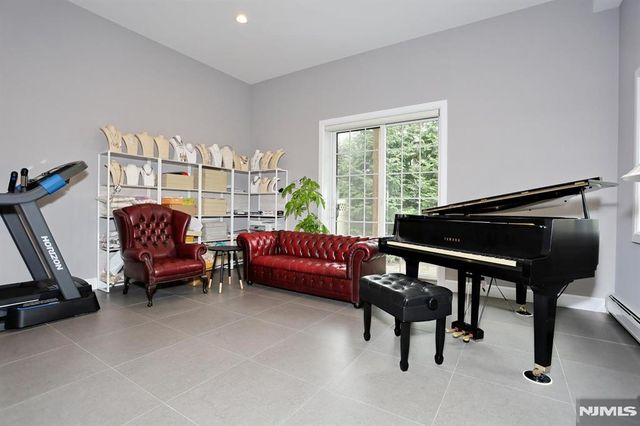 807 Inwood Terrace B, Fort Lee, NJ 07024