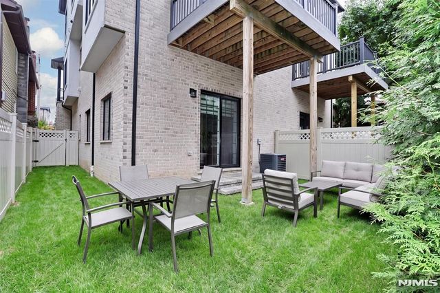 807 Inwood Terrace B, Fort Lee, NJ 07024