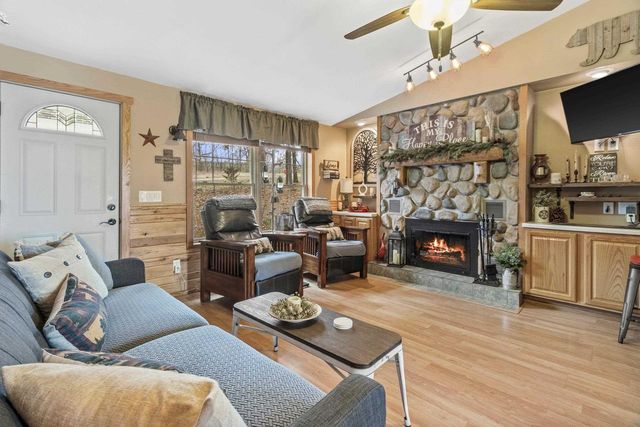 129 E Water Street, Montello, WI 53949