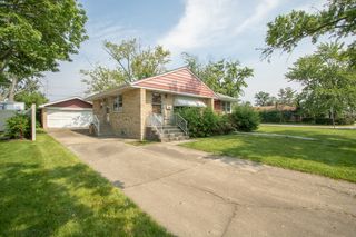4515 N Redwood Drive, Norridge, IL 60706