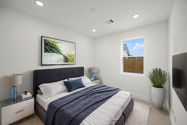 870 W Little York Road B, Houston, TX 77091