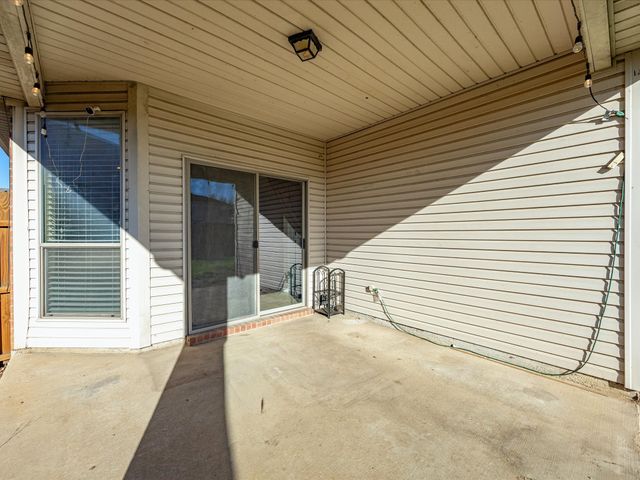 5204 Grayson Ridge Drive, Fort Worth, TX 76179